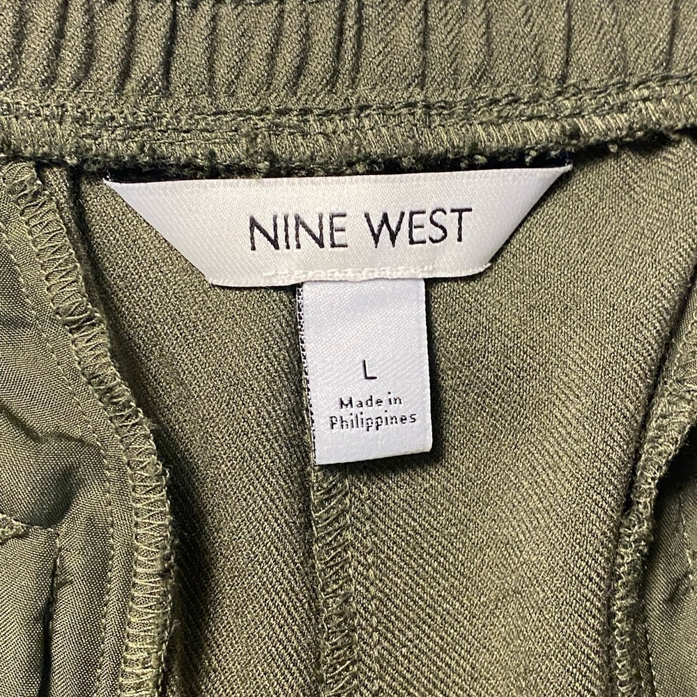 Nine West Women's Relaxed Fit Tie Elastic Waist Jogger Pants Size L olive green - Picture 4 of 9